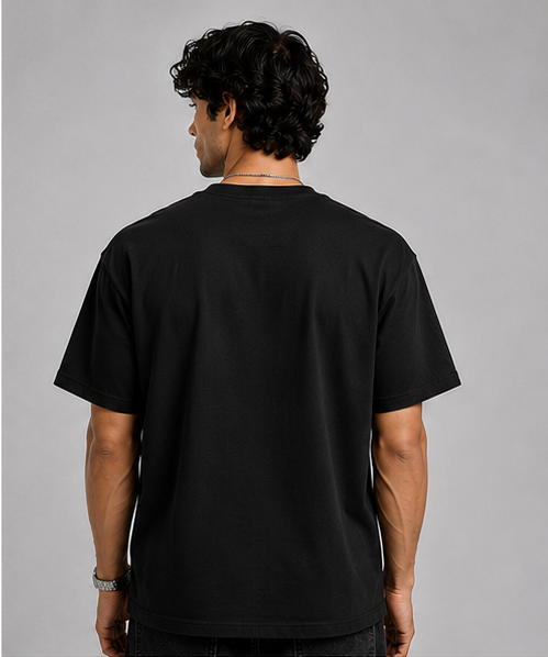NEXORA — Red Spider Graphic T-Shirt