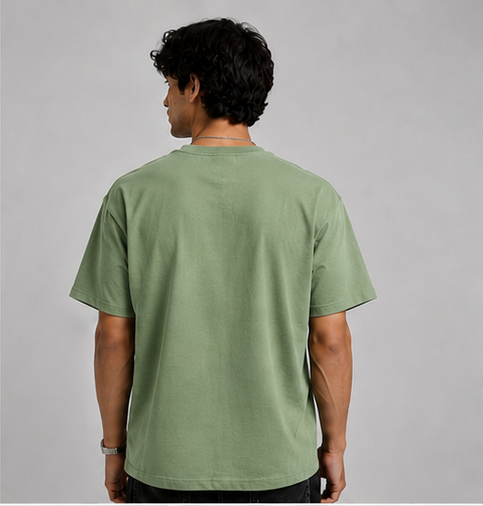 🌿 NEXORA — Style Groovy Oversized T-Shirt