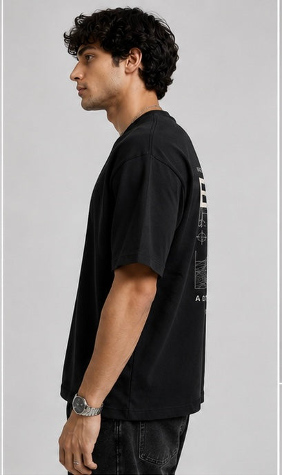 NEXORA EVOLVE // 01 Oversized T-Shirt